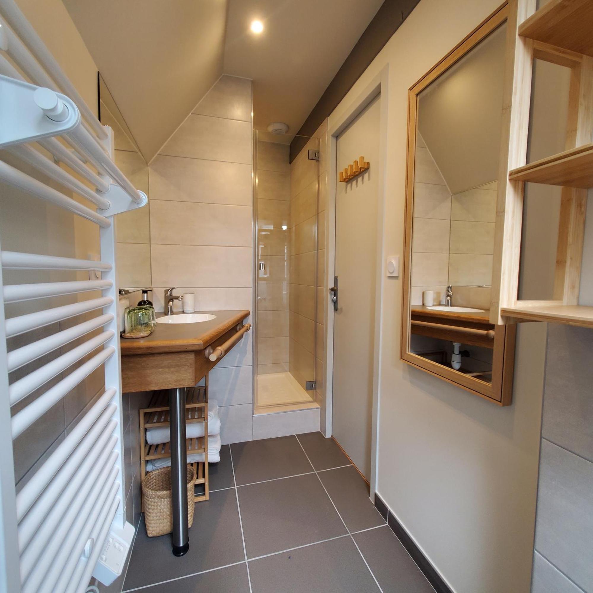 Les 7 Freres Aparthotel